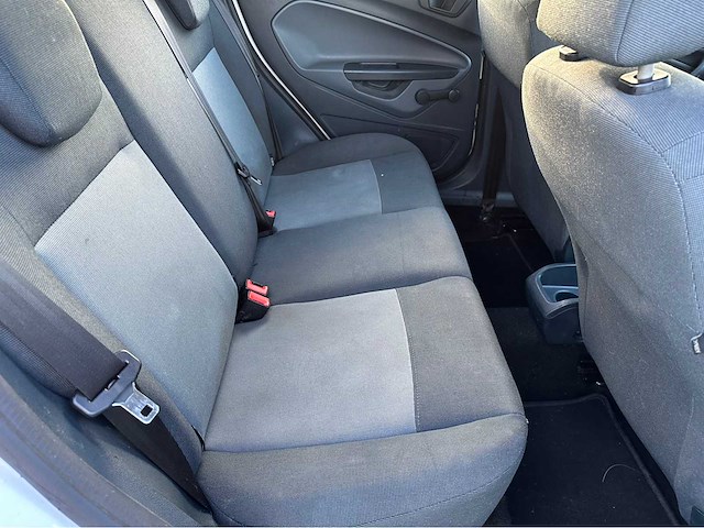 2011 ford fiesta personenauto - afbeelding 21 van  35