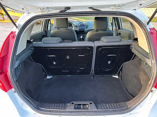 2011 ford fiesta personenauto - afbeelding 31 van  35
