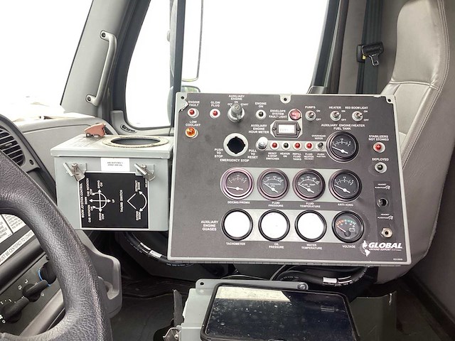 2011 freightliner business class m2 de-over - afbeelding 6 van  17