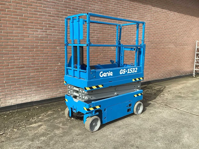 2011 genie gs-1532 hoogwerker - afbeelding 1 van  6