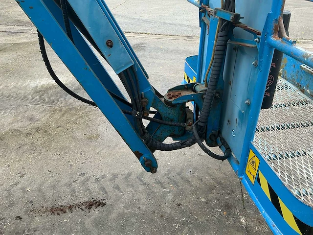 2011 genie z-34/22 ic 4x4 knikarmhoogwerker – 12,6 m werkhoogte - afbeelding 8 van  26