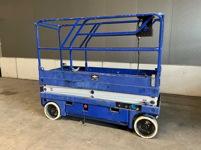 2011 haulotte compact 8 hoogwerker - afbeelding 1 van  20