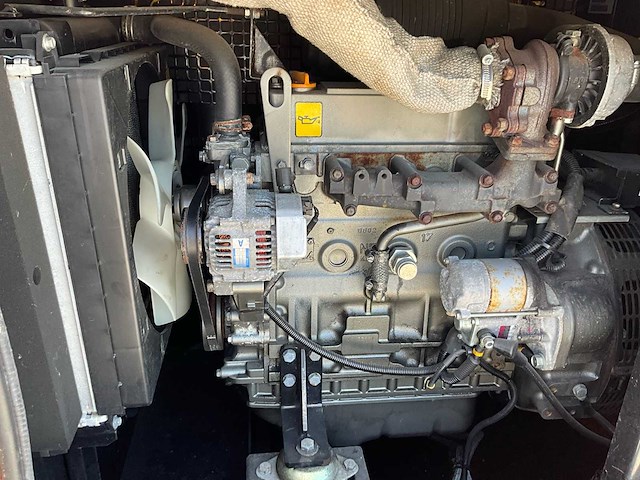 2011 himoinsa hyw 20 stroomgenerator 20kva- geluidgedempt - diesel - afbeelding 10 van  20