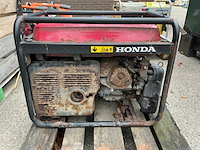 2011 honda em5500cxs noodstroomaggregaat - afbeelding 3 van  4