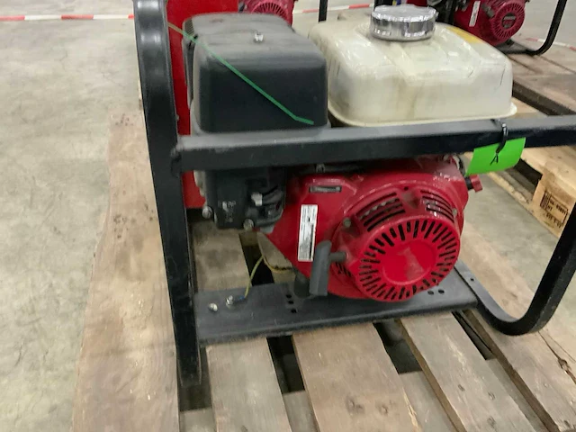 2011 honda g5000h 4,1 kva benzine aggregaat - afbeelding 8 van  12