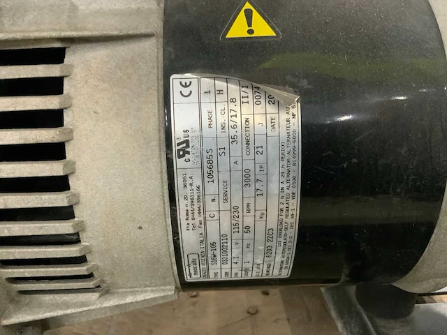 2011 honda g5000h 4,1 kva benzine aggregaat - afbeelding 11 van  12