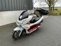 2011 honda pcx 125 motorfiets / scooter
