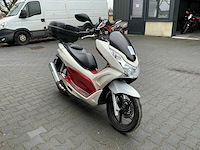 2011 honda pcx 125 motorfiets / scooter - afbeelding 11 van  16