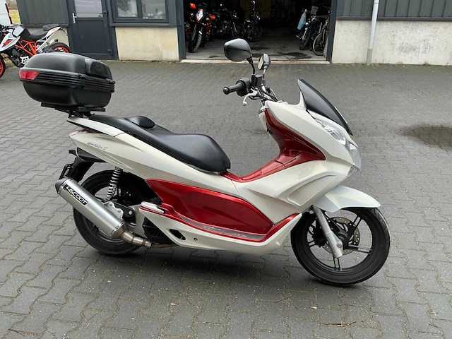 2011 honda pcx 125 motorfiets / scooter - afbeelding 12 van  16