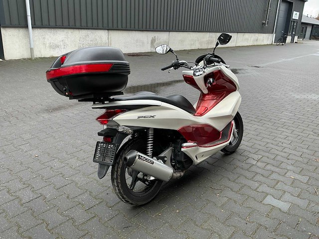 2011 honda pcx 125 motorfiets / scooter - afbeelding 13 van  16