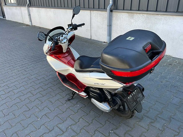 2011 honda pcx 125 motorfiets / scooter - afbeelding 5 van  12