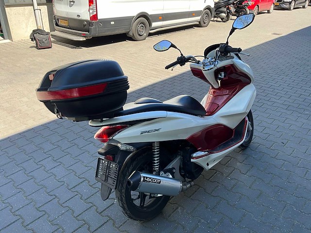 2011 honda pcx 125 motorfiets / scooter - afbeelding 6 van  12