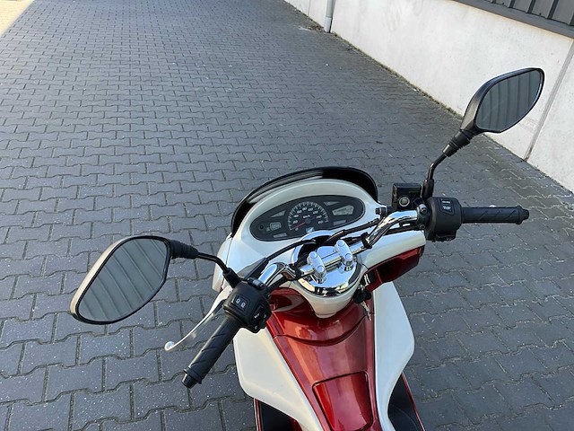 2011 honda pcx 125 motorfiets / scooter - afbeelding 8 van  12