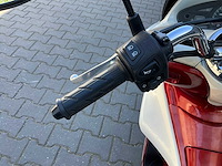 2011 honda pcx 125 motorfiets / scooter - afbeelding 11 van  12