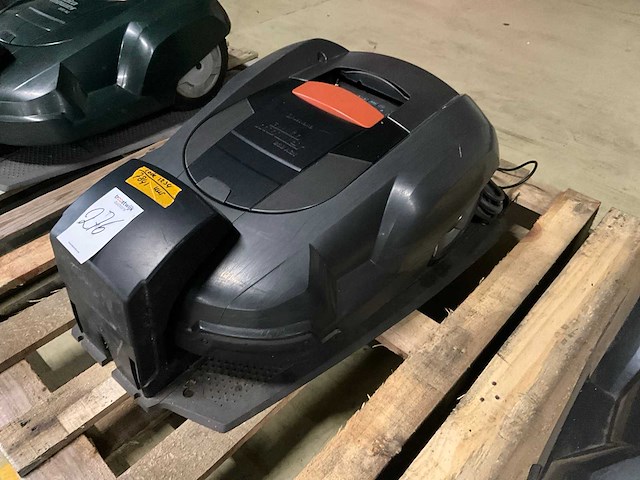 2011 husqvarna automower 230 acx robotmaaier - afbeelding 3 van  7