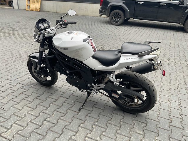 2011 hyosung - gt 650 - motorcycle - afbeelding 6 van  11