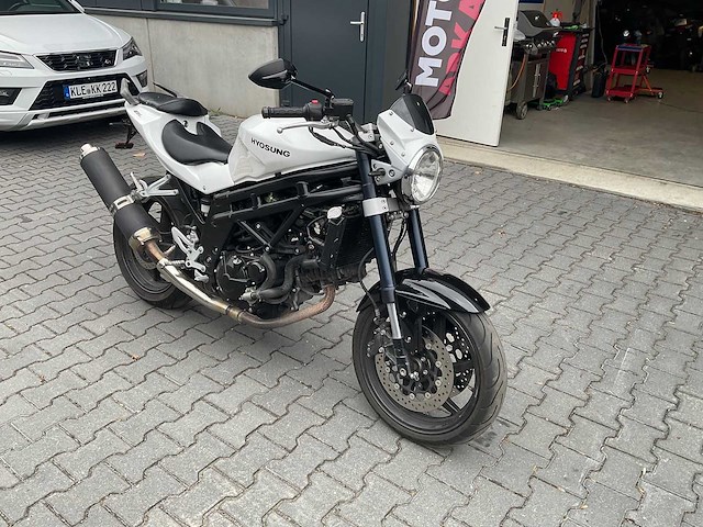 2011 hyosung - gt 650 - motorcycle - afbeelding 10 van  11