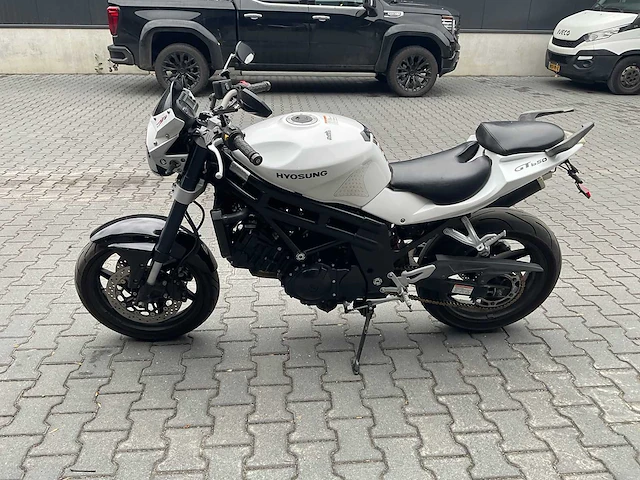 2011 hyosung - gt 650 - motorcycle - afbeelding 4 van  11