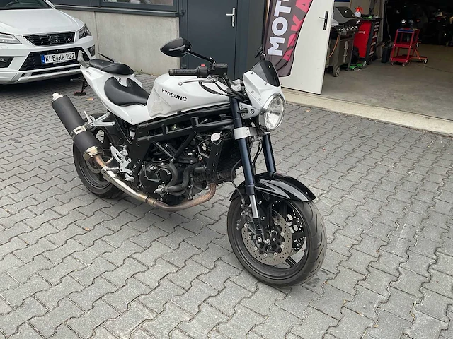 2011 hyosung - gt 650 - motorcycle - afbeelding 10 van  11