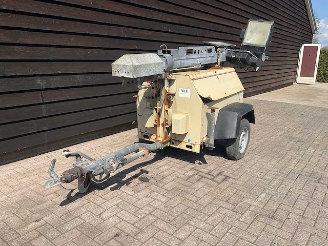 2011 ingersoll rand lt6 k bouwlamp - afbeelding 1 van  8
