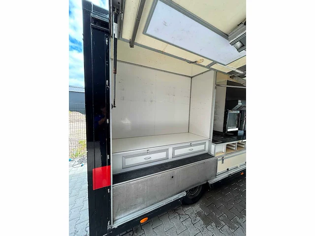 2011 innovan trailers vkw-d2-3500 aanhangwagen / verkoopwagen - afbeelding 7 van  11