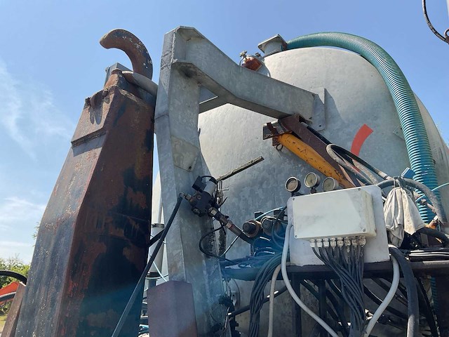 2011 ipsam 18 m3 mesttank haakarm opbouw - afbeelding 4 van  39