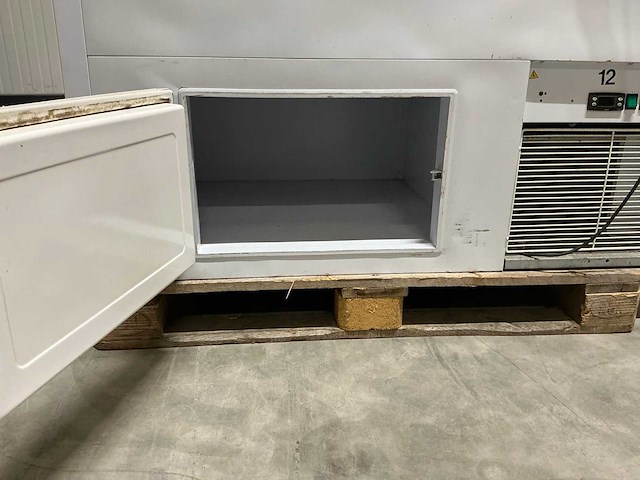 2011 isa gel eco schepijs vitrine - afbeelding 7 van  7