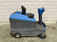 2011 isal pb 106 zelfrijdende veegmachine - afbeelding 16 van  18