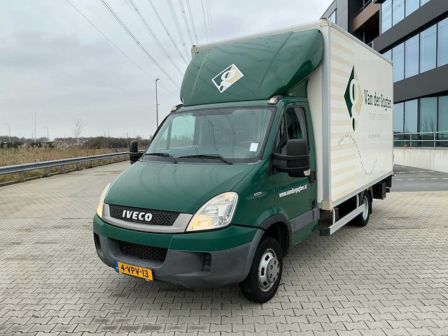 2011 iveco 40c11 bakwagen met gesloten opbouw - afbeelding 1 van  27