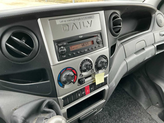 2011 iveco 40c11 bakwagen met gesloten opbouw - afbeelding 13 van  27