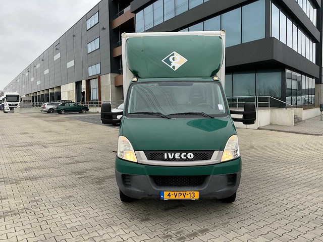 2011 iveco 40c11 bakwagen met gesloten opbouw - afbeelding 12 van  27