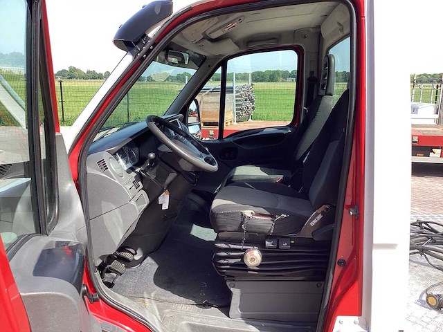 2011 iveco daily 35c18 n1 7.5 ton bedrijfswagen - afbeelding 10 van  12