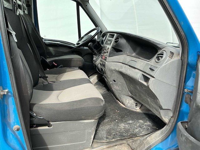 2011 iveco daily 40c18300 + veldhuizen dieplader - afbeelding 24 van  49