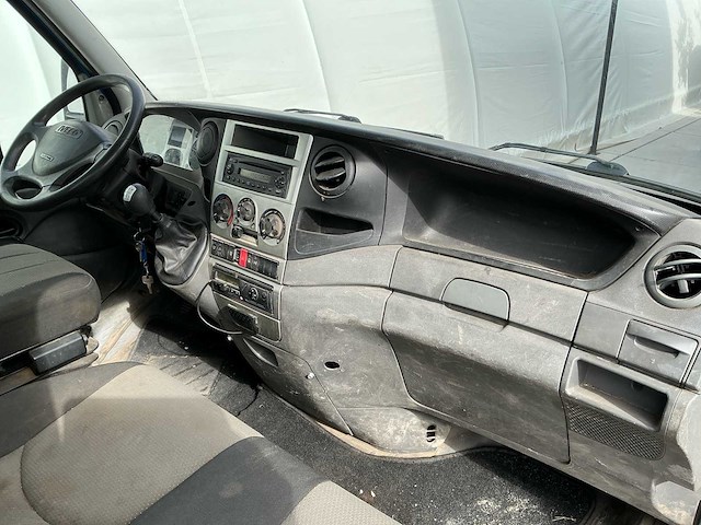 2011 iveco daily 40c18300 + veldhuizen dieplader - afbeelding 25 van  49