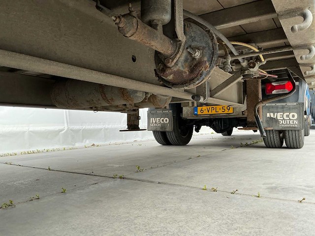 2011 iveco daily 40c18300 + veldhuizen dieplader - afbeelding 32 van  49