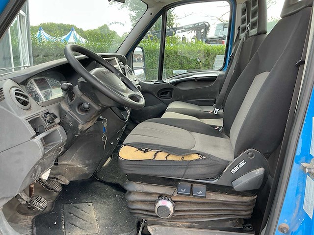 2011 iveco daily 40c18300 + veldhuizen dieplader - afbeelding 22 van  49