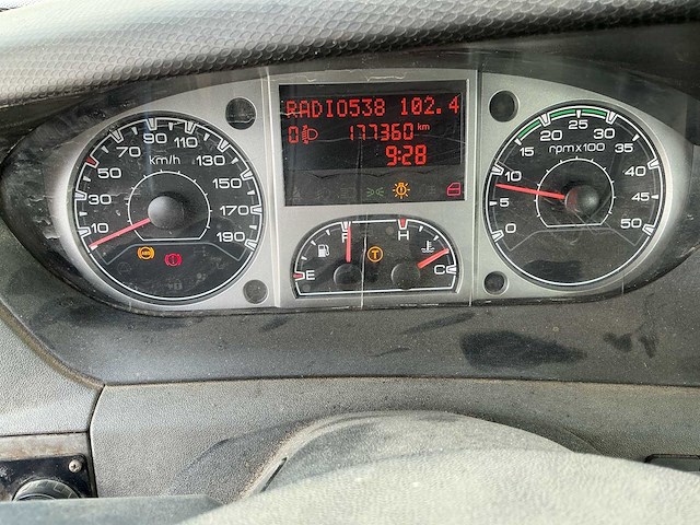 2011 iveco daily 40c18300 + veldhuizen dieplader - afbeelding 24 van  49