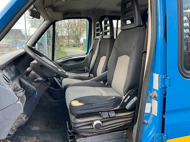2011 iveco daily 40c18d/t bedrijfswagen - afbeelding 19 van  22