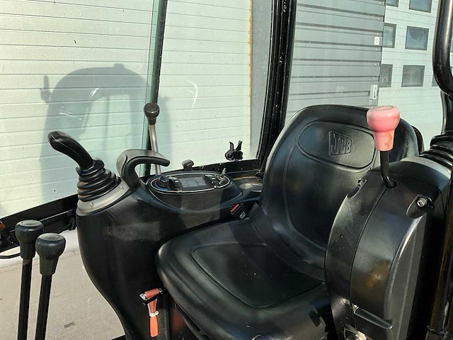2011 jcb 8014 cts minigraafmachine - afbeelding 13 van  15