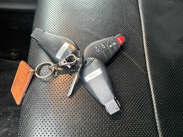 2011 jeep grand cherokee personenauto - afbeelding 16 van  25