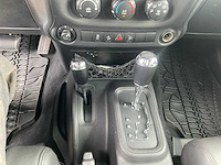 2011 jeep wrangler unlimited 2.8 crd sport personenauto - afbeelding 21 van  38