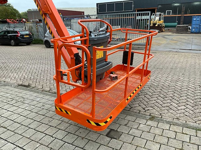 2011 jlg 1350sjp hoogwerker - afbeelding 8 van  25