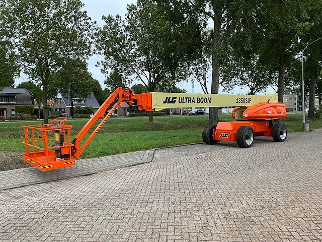 2011 jlg 1350sjp hoogwerker - afbeelding 1 van  25