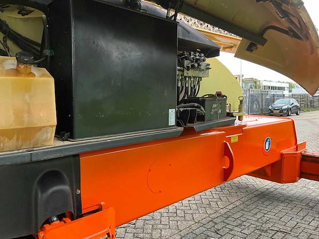 2011 jlg 1350sjp hoogwerker - afbeelding 18 van  25