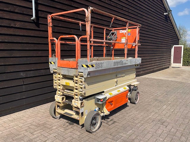 2011 jlg 2646 es hoogwerker - afbeelding 2 van  9