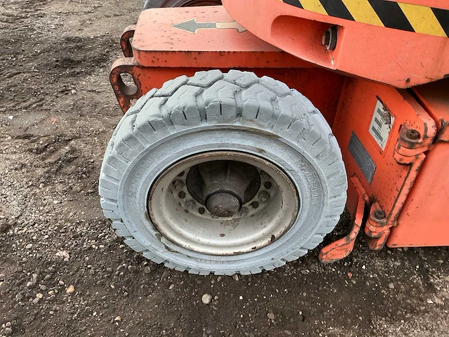 2011 jlg e300apj hoogwerker defect - afbeelding 17 van  32