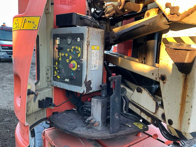 2011 jlg e300apj hoogwerker defect - afbeelding 22 van  32