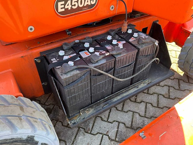 2011 jlg e450aj hoogwerker - afbeelding 8 van  24