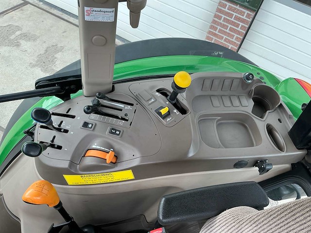 2011 john deere 5080m 4wd tractor – 377,7 originele uren - afbeelding 27 van  45