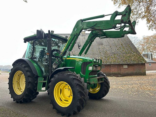 2011 john deere 5080m vierwielaangedreven landbouwtractor - afbeelding 3 van  9